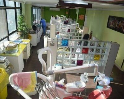 کلینیک دندانپزشکی مهرگان کرج | ایمپلنت، بیهوشی و خدمات تخصصی
